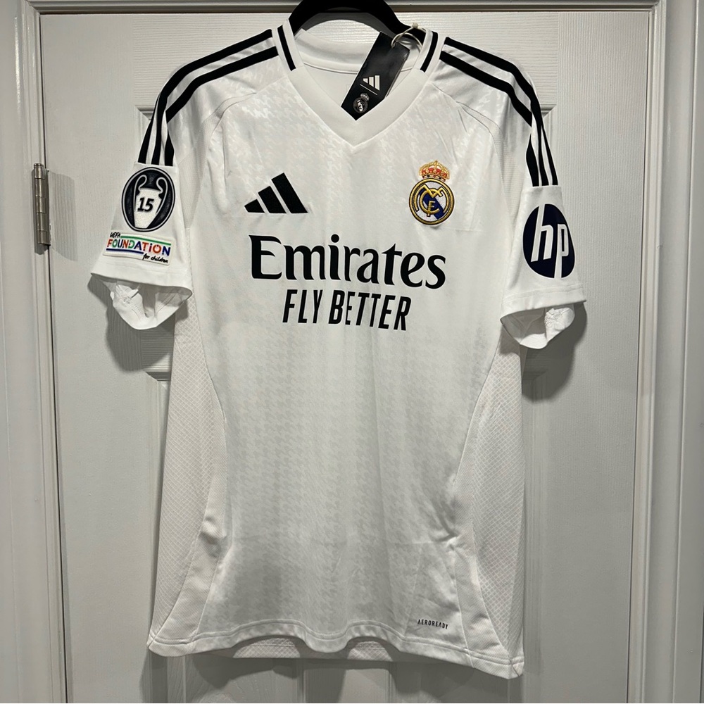 BNWT Real Madrid 2024/25, Home Jersey, Vini Jr. 7, Medium, Authentic, Soccer